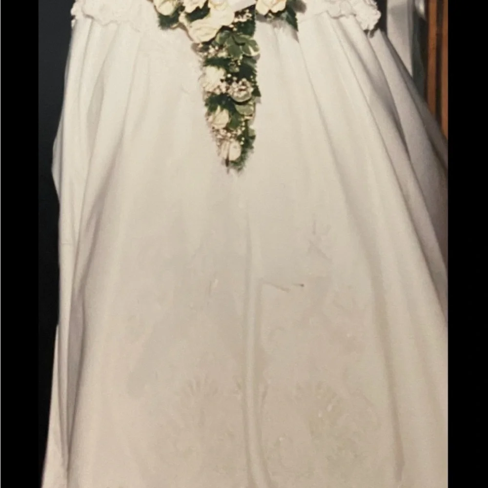 Vintage 1992 Wedding Dress - Picture 6 of 6